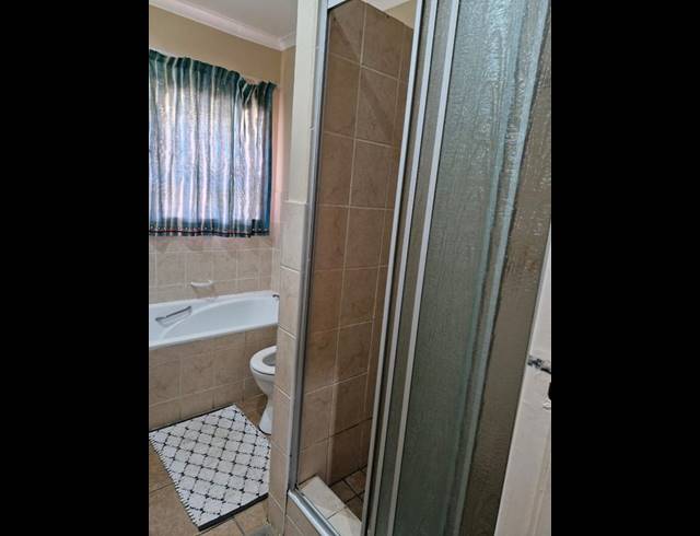 2 BEDROOM PROPERTY TO RENT IN HEIDERAND